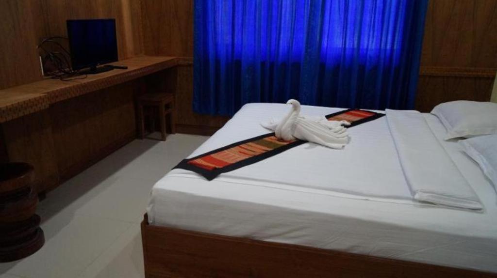 Lankham Hotel Pakxé Zewnętrze zdjęcie